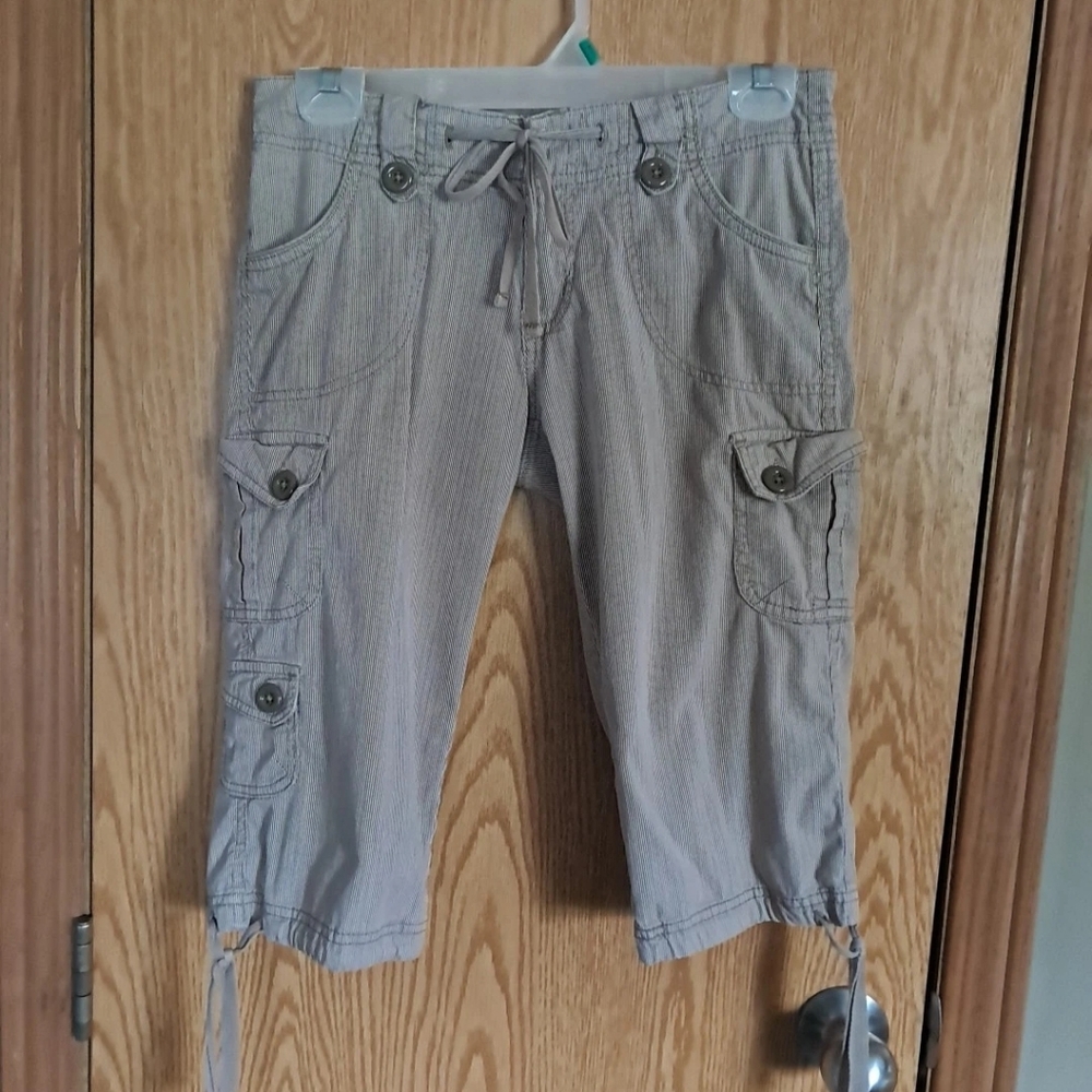 Ladies BeBop Cargo Capris Beige And White Striped Sz. 5